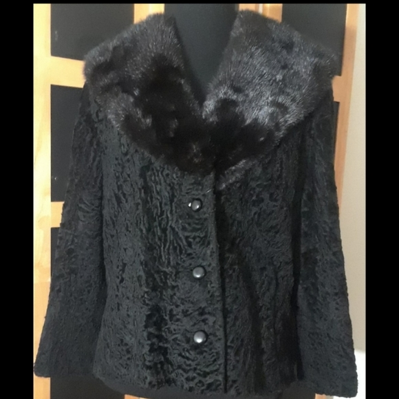 Broadtail Jacket w/Large Black Mink Collar - Picture 5 of 9
